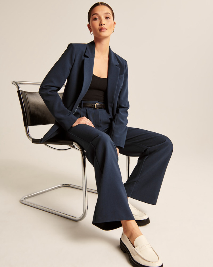 Vivi – Spodnie z wysokim stanem i szerokimi nogawkami w eleganckim stylu