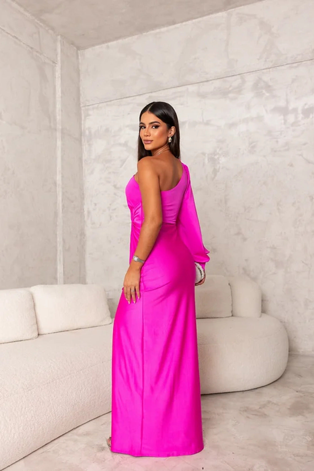 Disa – Sukienka maxi na jedno ramię z eleganckimi marszczeniami