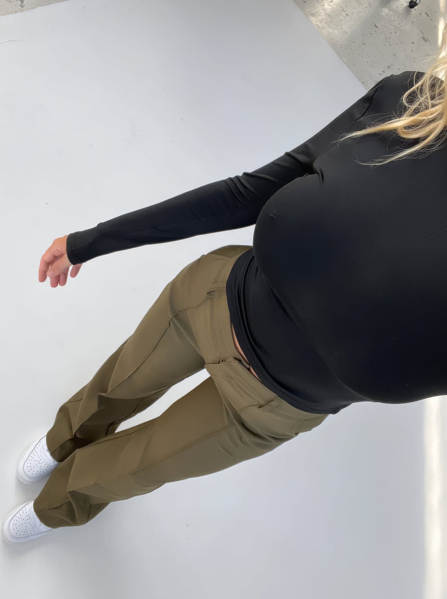Laura - Spodnie z Wysokim Stanem i Prostem Krojem