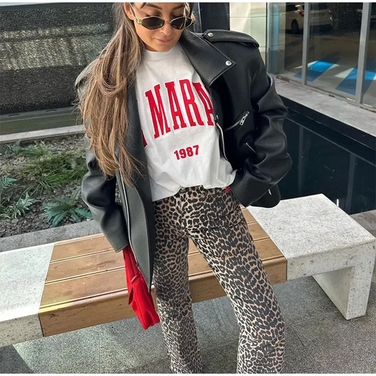 Nora – Proste jeansy z nadrukiem w stylu streetwear dla kobiet