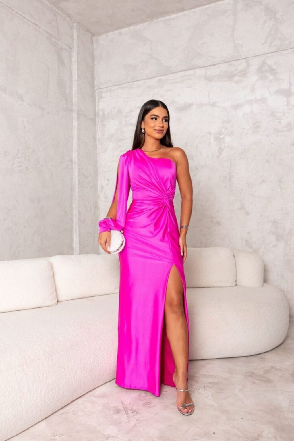 Disa – Sukienka maxi na jedno ramię z eleganckimi marszczeniami
