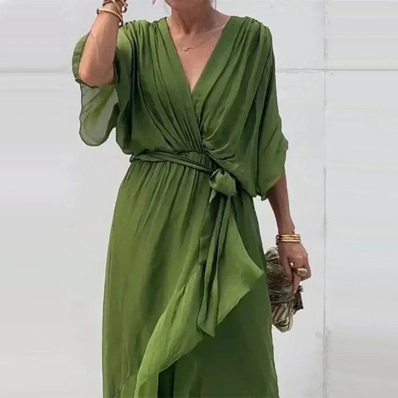 Joanna - axi Sukienka z Eleganckim Rozcięciem